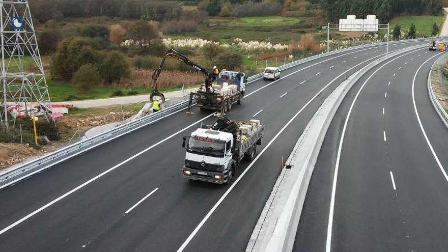 Tramo de la autovía del puerto donde está previsto el enlace de Meicende.