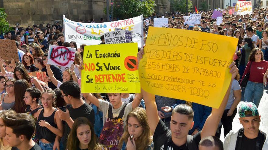 El acceso a la universidad sigue en la misma situación de &quot;incertidumbre&quot;