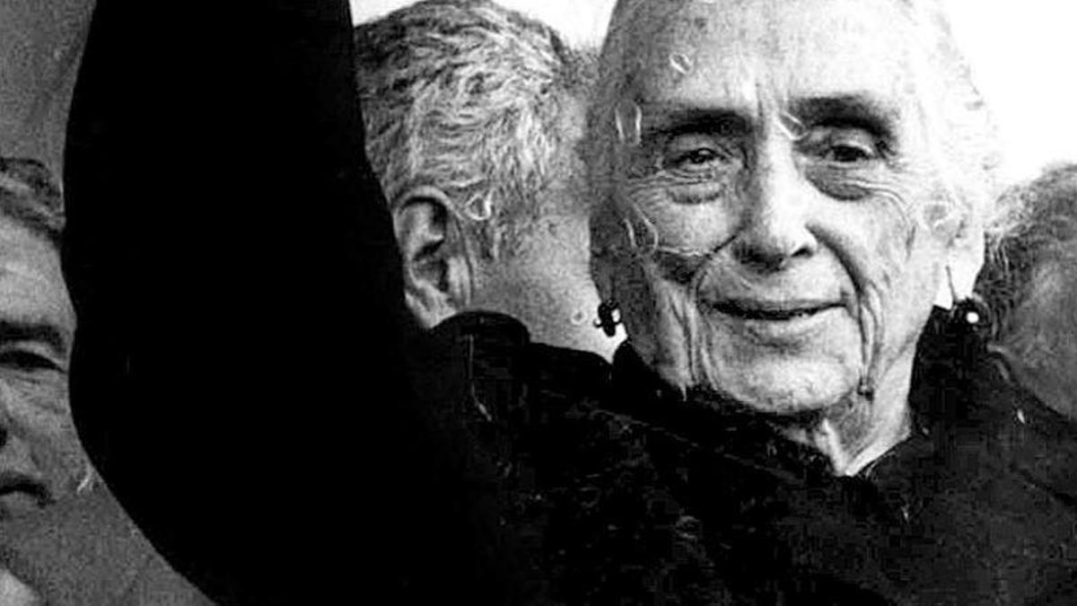 La icónica Dolores Ibárruri, o sea, Pasionaria.