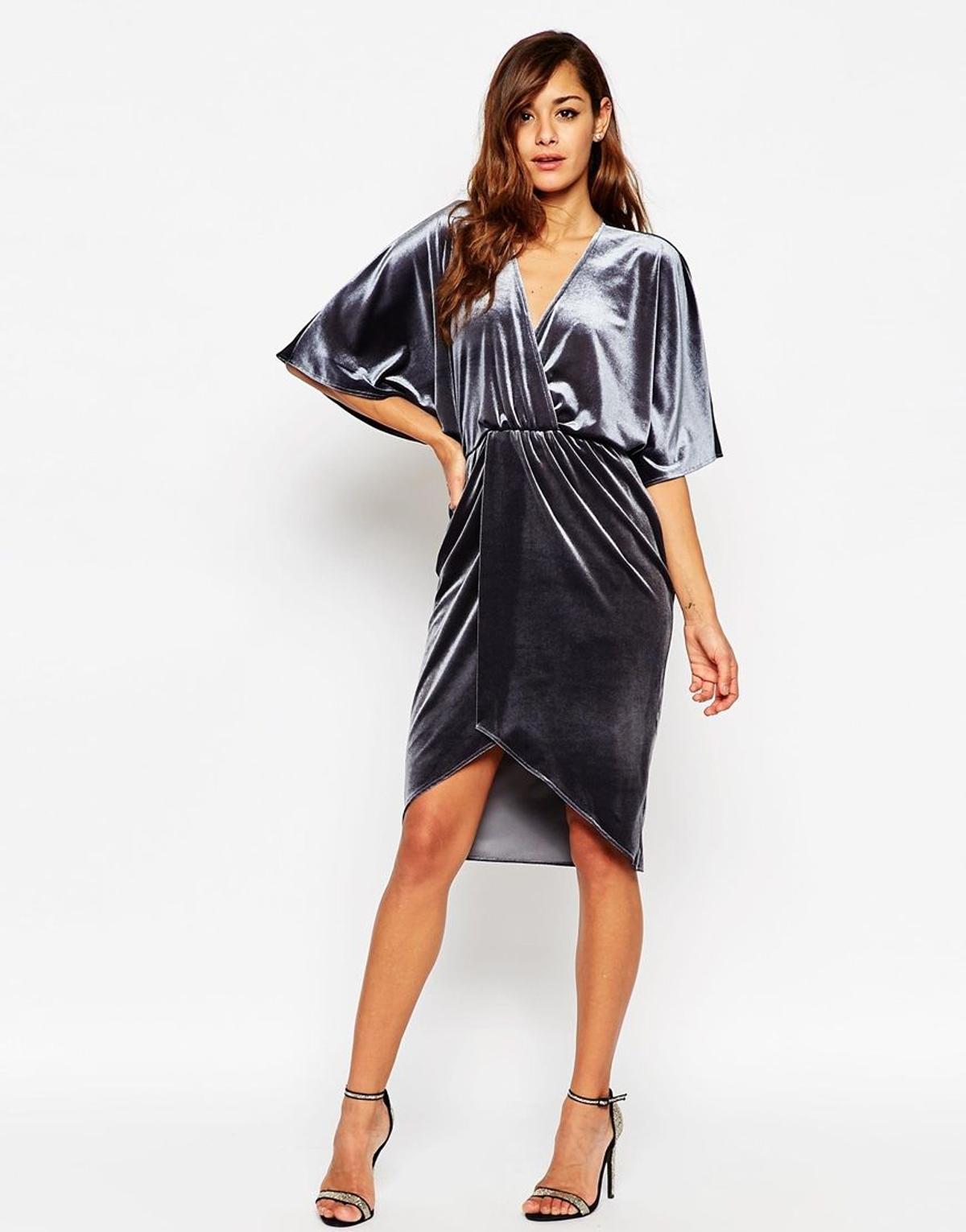 Vestido de terciopelo, Asos