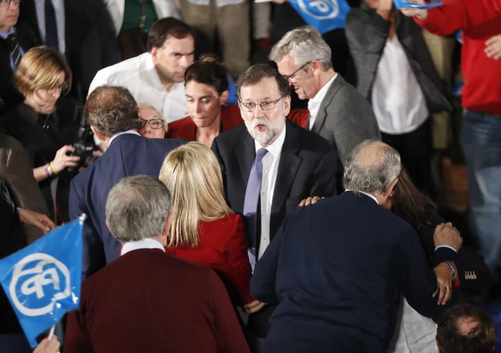 Rajoy compartió escena con Feijóo y otros líderes del PP en el Mar de Vigo