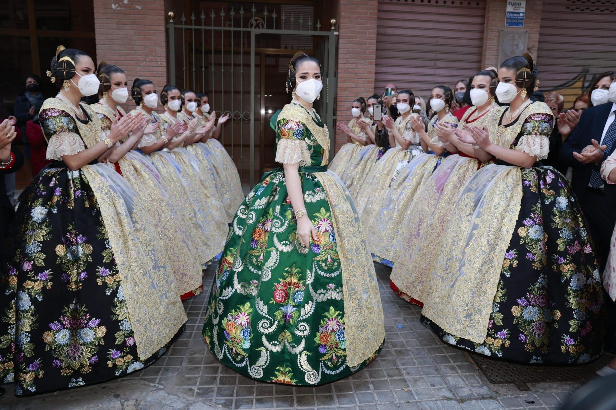 Espolín de la Fallera Mayor de València | Carmen Martín escoge el color verde primavera