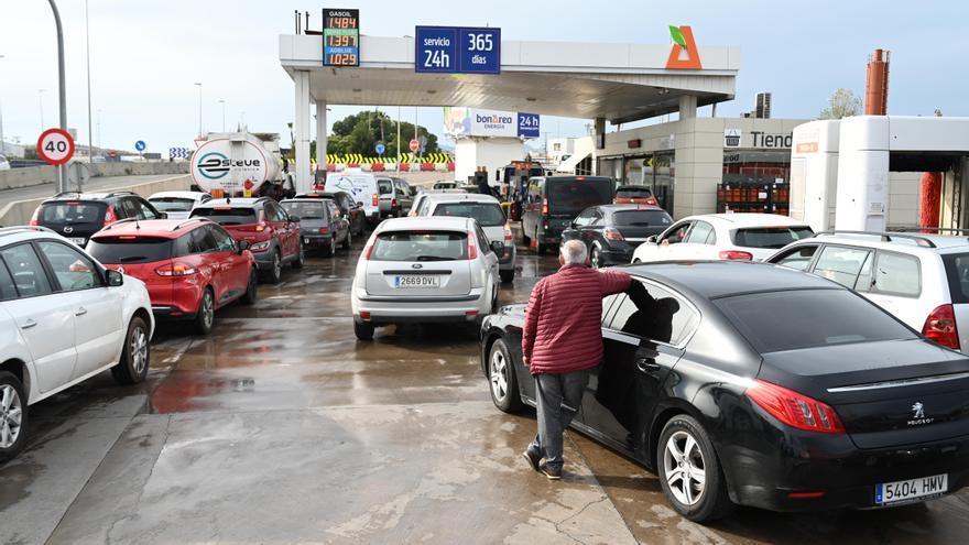 Las gasolineras de Castellón venden hasta un 40% más ante el fin del descuento