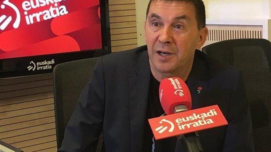 La AVT pide que se cancele la entrevista a Arnaldo Otegi en TVE