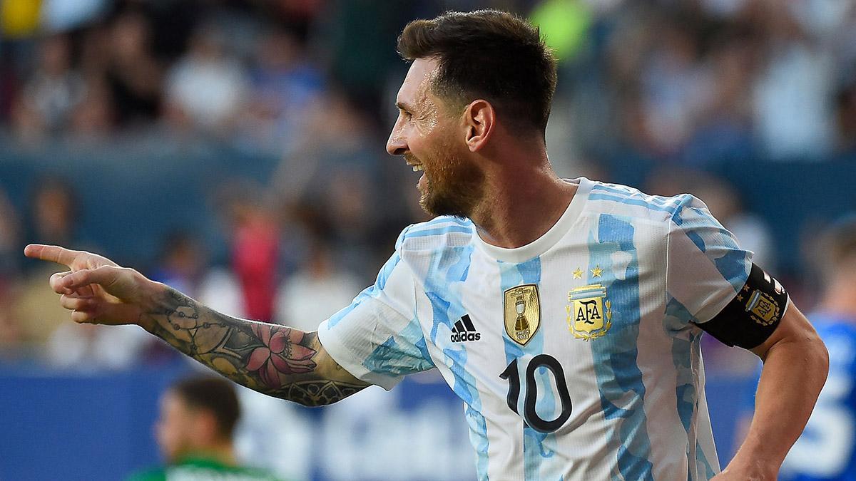 Messi anotó un 'repóker' ante Estonia