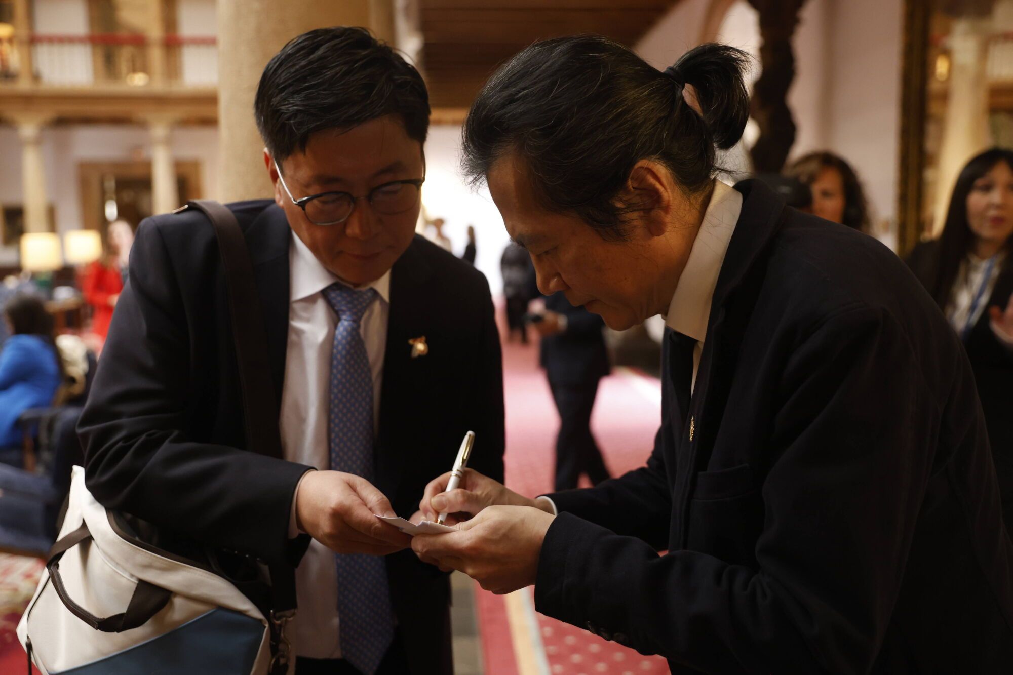 EN IMÁGENES: El hotel de la Reconquista se convierte en el epicentro de los premios "Princesa" en las horas previas a la ceremonia