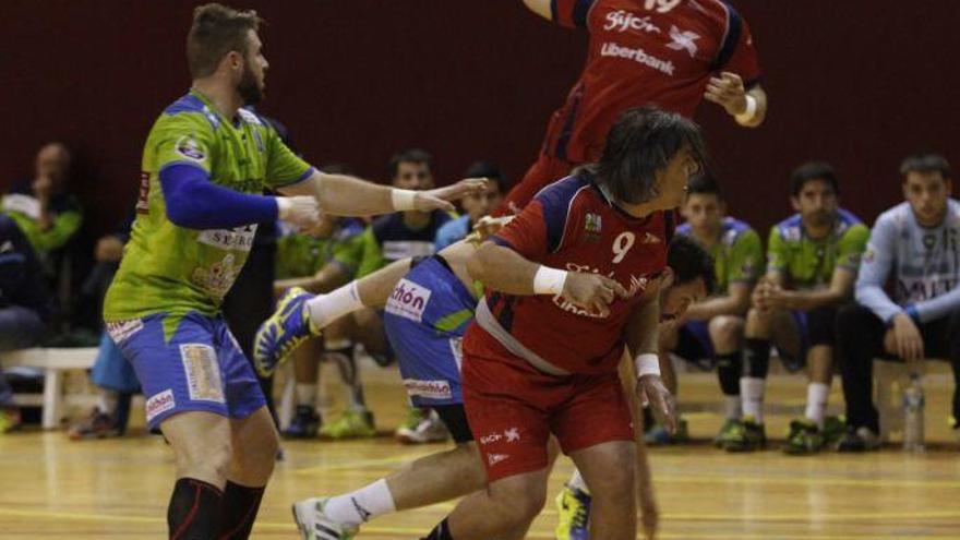 Abalos, en el encuentro ante Covadonga, este sábado.