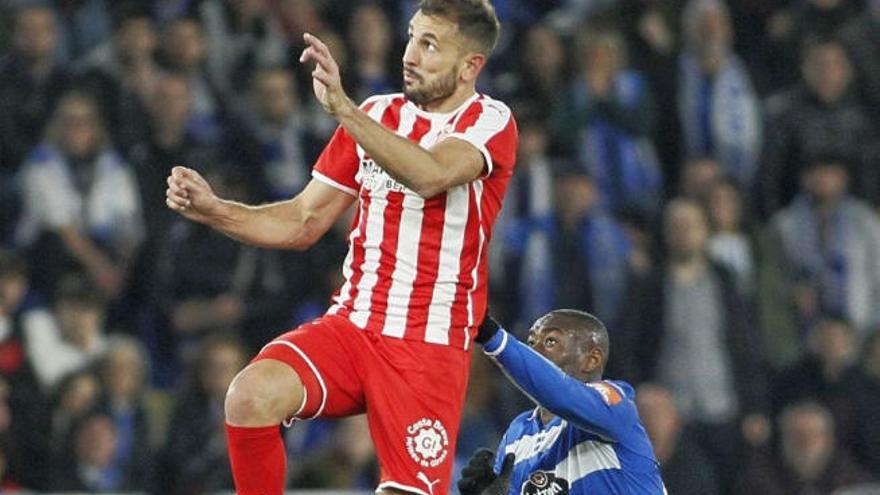 Stuani, en un salto.