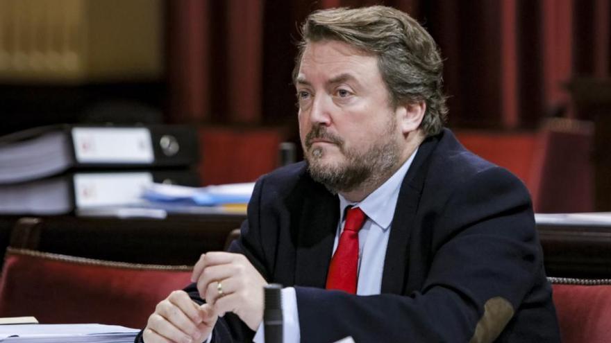 Antoni Camps a finales del aÃ±o pasado en el Parlament.