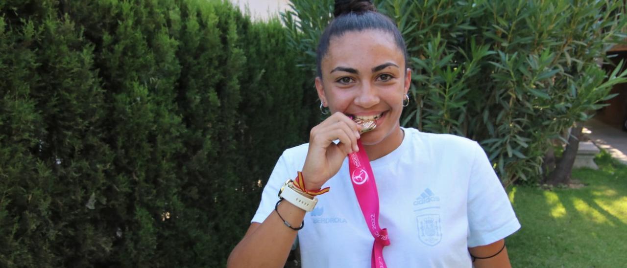 La cordobesa Wifi, con la medalla de oro de Europeo Sub-19.