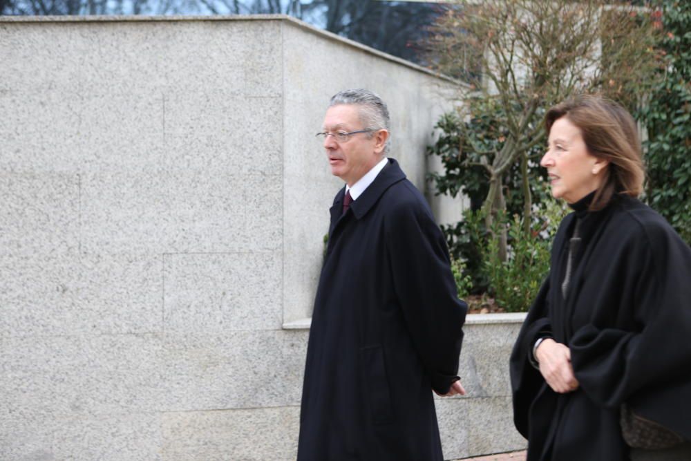 El ezalcalde madrileño, Alberto Ruiz-Gallardón, con su esposa María del Mar Utrera