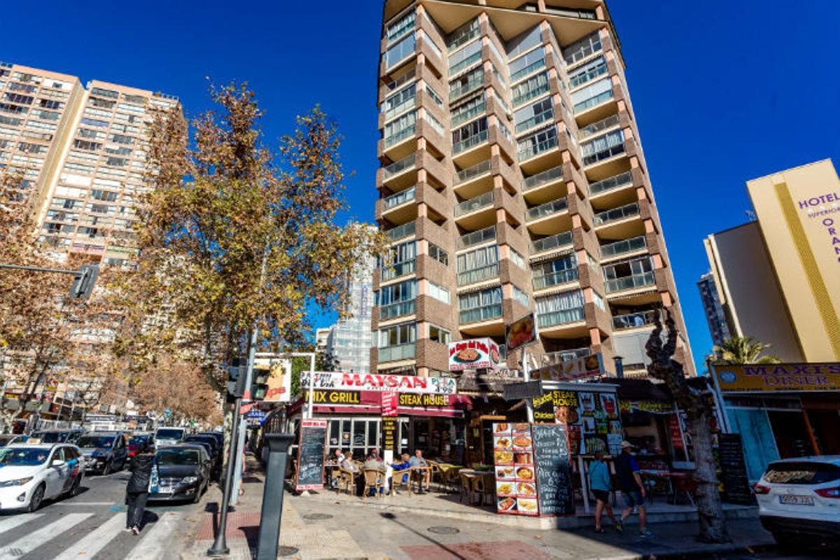 "La encerraron en el baño, ella gritaba y al salir llevaba todo el vestido roto"