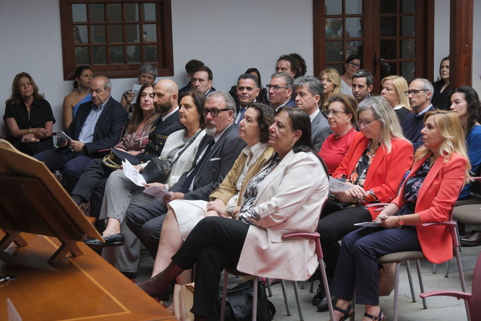 Jura de letrados y entrega de medallas al mérito profesional