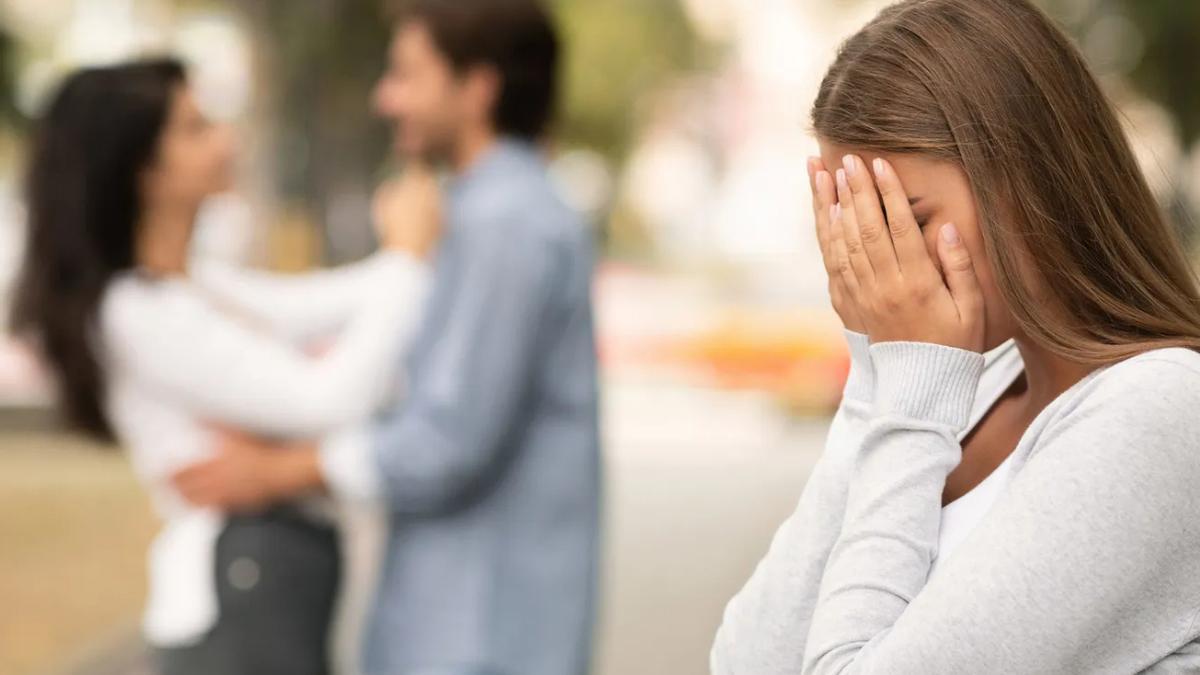 Descubre que su exnovio le era infiel cuando él publica una foto de aniversario con su actual pareja: &quot;Esto es escupirme en la cara&quot;