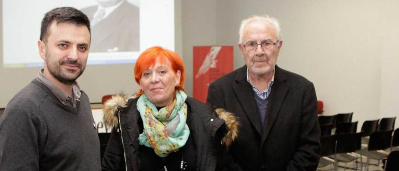 Benjamín Gutiérrez, Mayuli Peña y David Ruiz, ayer, en el Club LA NUEVA ESPAÑA de Gijón.