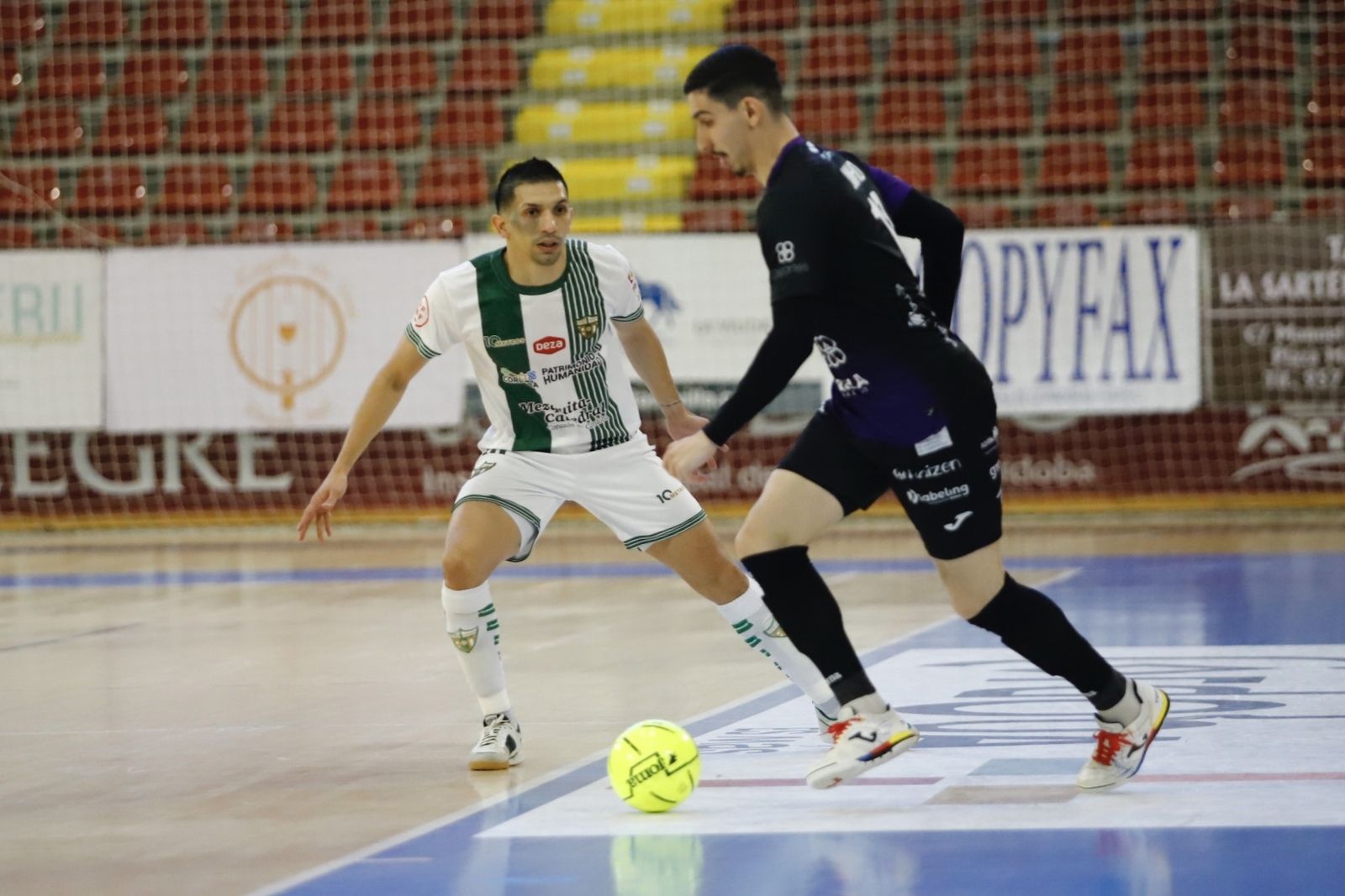 Córdoba Futsal-Burela | El partido en Vista Alegre, en imágenes