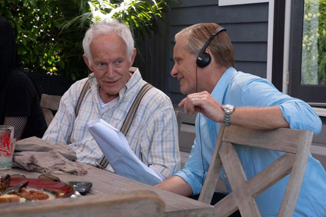 Viggo Mortensen y el actor Lance Henriksen.