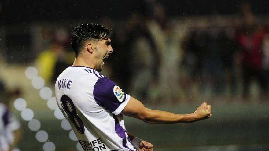 Kike Pérez, en un partido con el Valladolid.