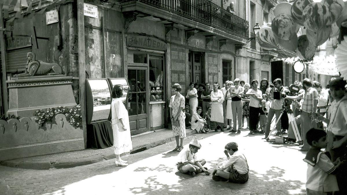 Rodaje de la película ' La plaça del diamant' en 1981