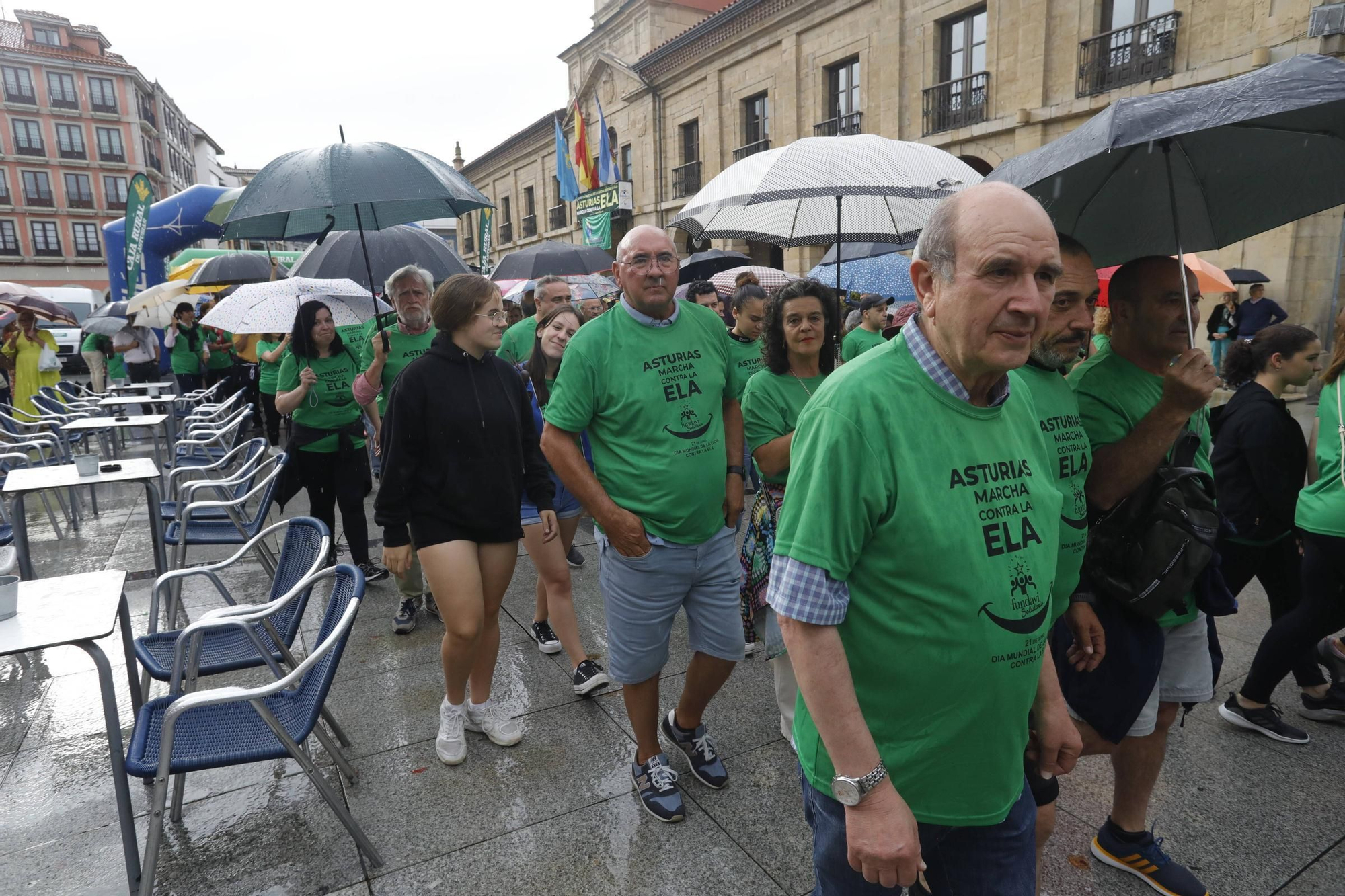 EN IMÁGENES: la Marcha contra el ELA en Avilés