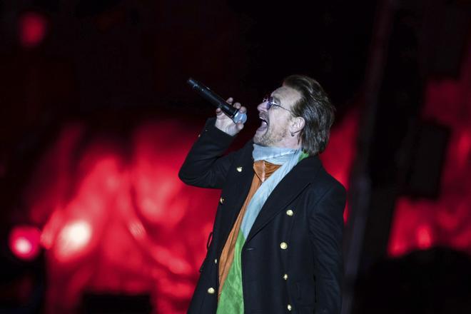 Bono de U2 en un concierto de Trafalgar Square