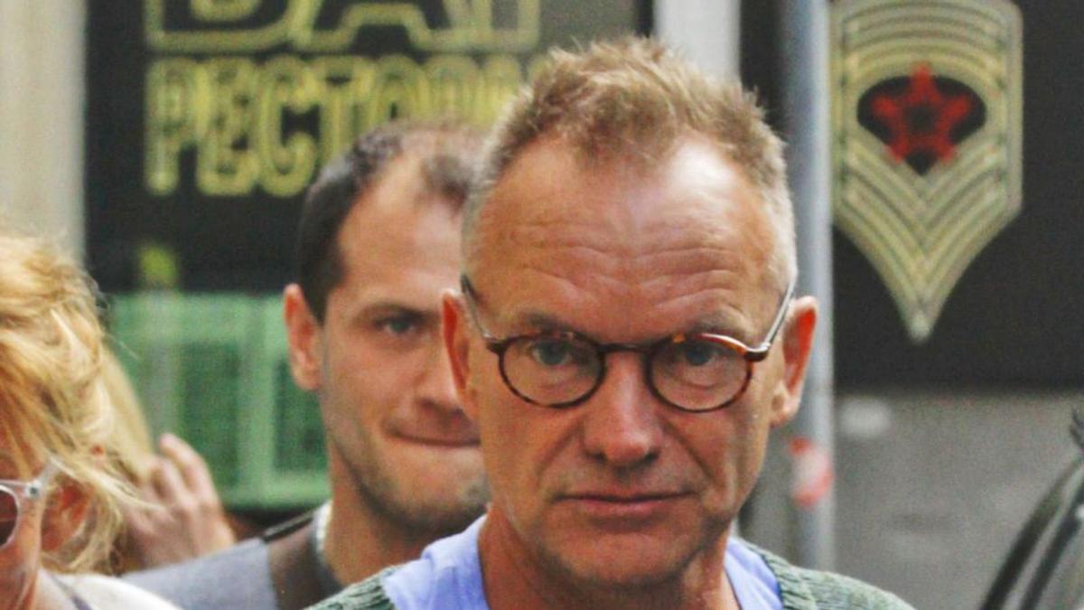 Sting, durante un paseo en 2012 por las calles de Moscú.   | // REUTERS