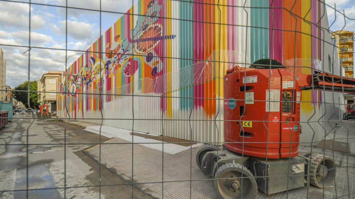 Imagen reciente del exterior del nuevo mercado de Novelda.