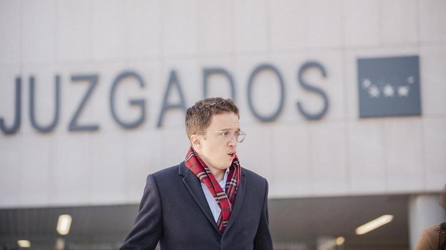 Íñigo Errejón dice que tiene que "poner límite a las difamaciones y calumnias" de Mouliaá