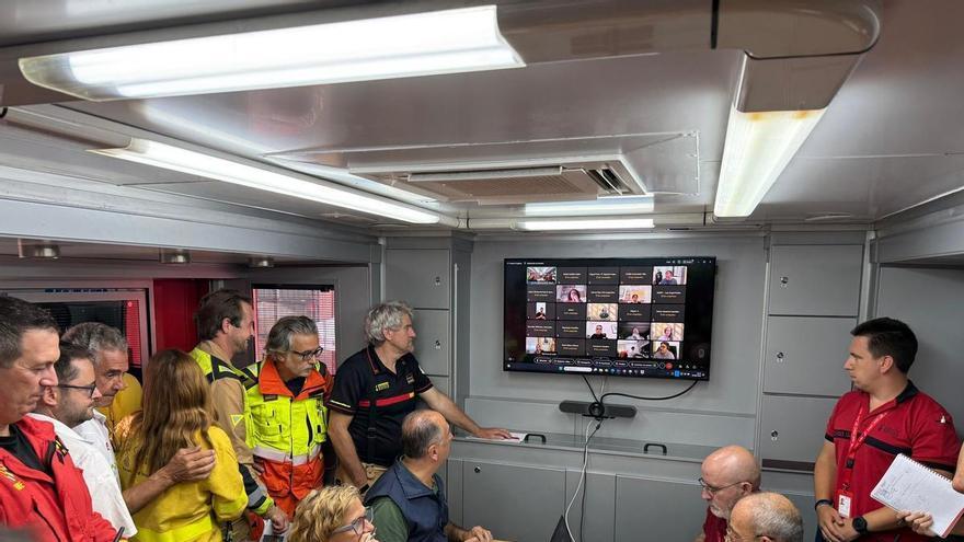 Los bomberos contienen el incendio de la Sierra de la Calderona pero los veicnos no podrán volver aún a Gátova