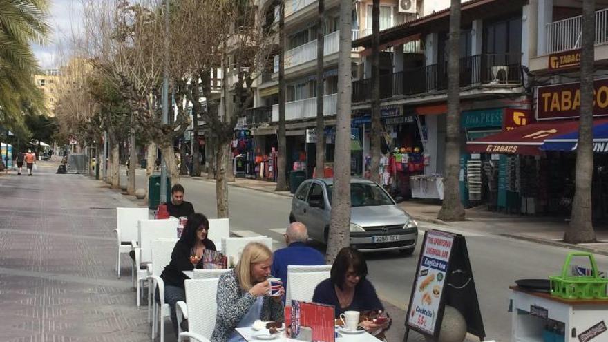 Primera línea de la localidad costera de s´Arenal.