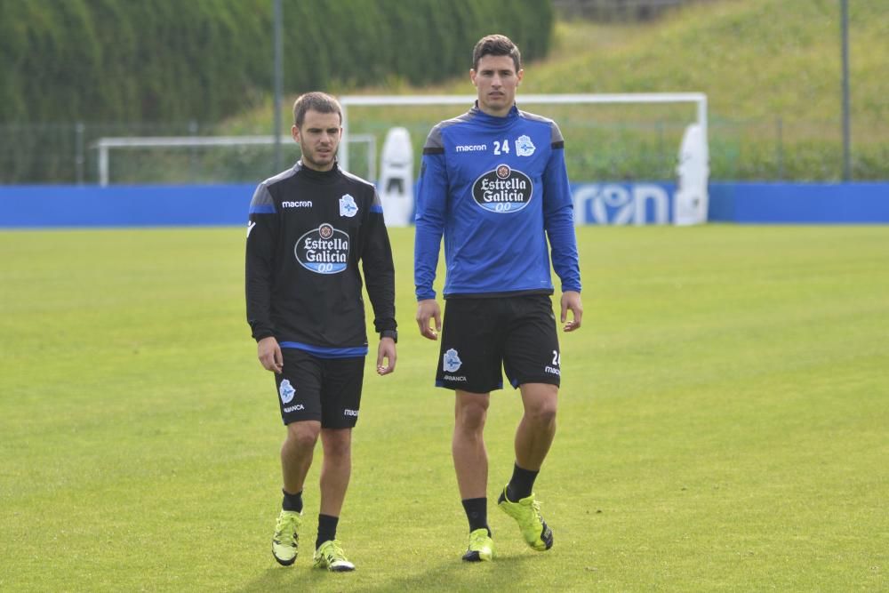 El internacional suizo se ha reincorporado este martes a los entrenamientos del Deportivo para preparar el partido ante la Real Sociedad.