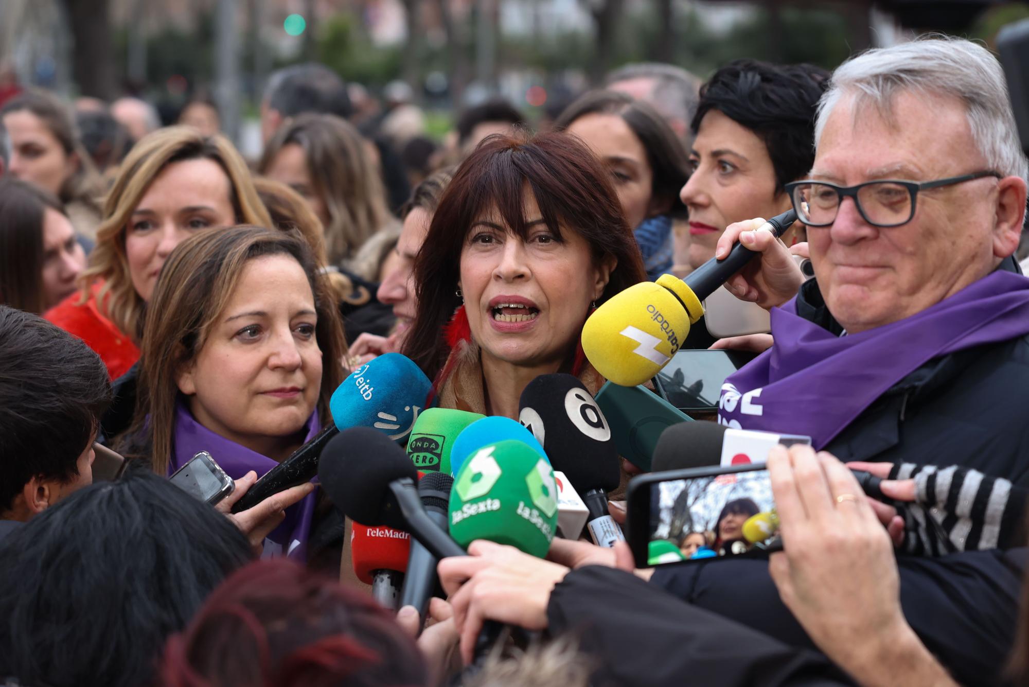 Manifestación de la Comisión 8M bajo el lema 'Patriarcado, Genocidio, Privilegios #SeAcabó'