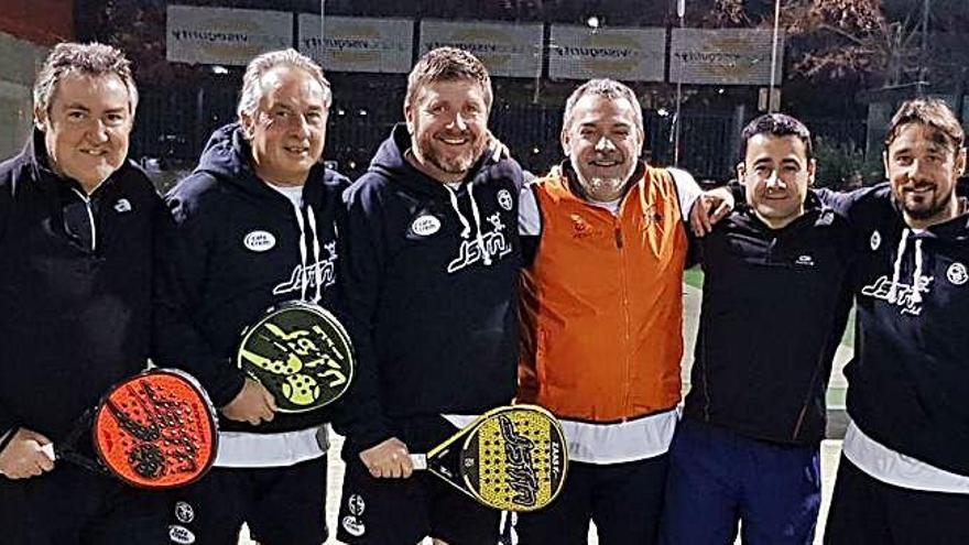 Resultat de signe divers dels equips de pàdel del Club Tennis Manresa