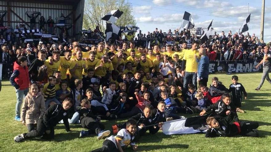 Unionistas se proclama campeón de Liga con una goleada a domicilio