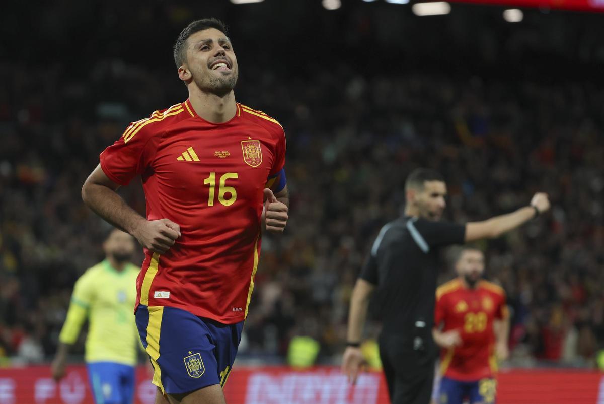 Rodri, en un partido con la selección española