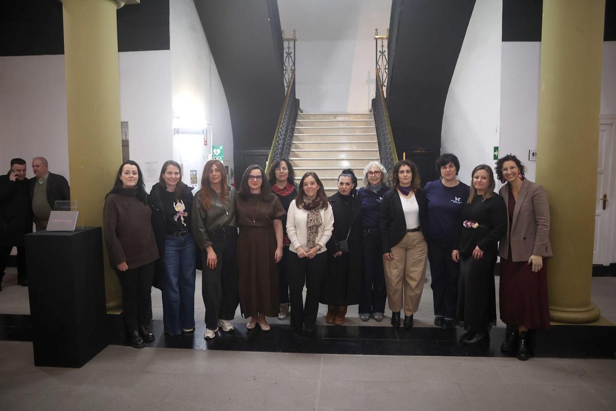 'Virando o rosa': O cancro de mama, nunha exposición sen estereotipos e con perspectiva de xénero na Coruña