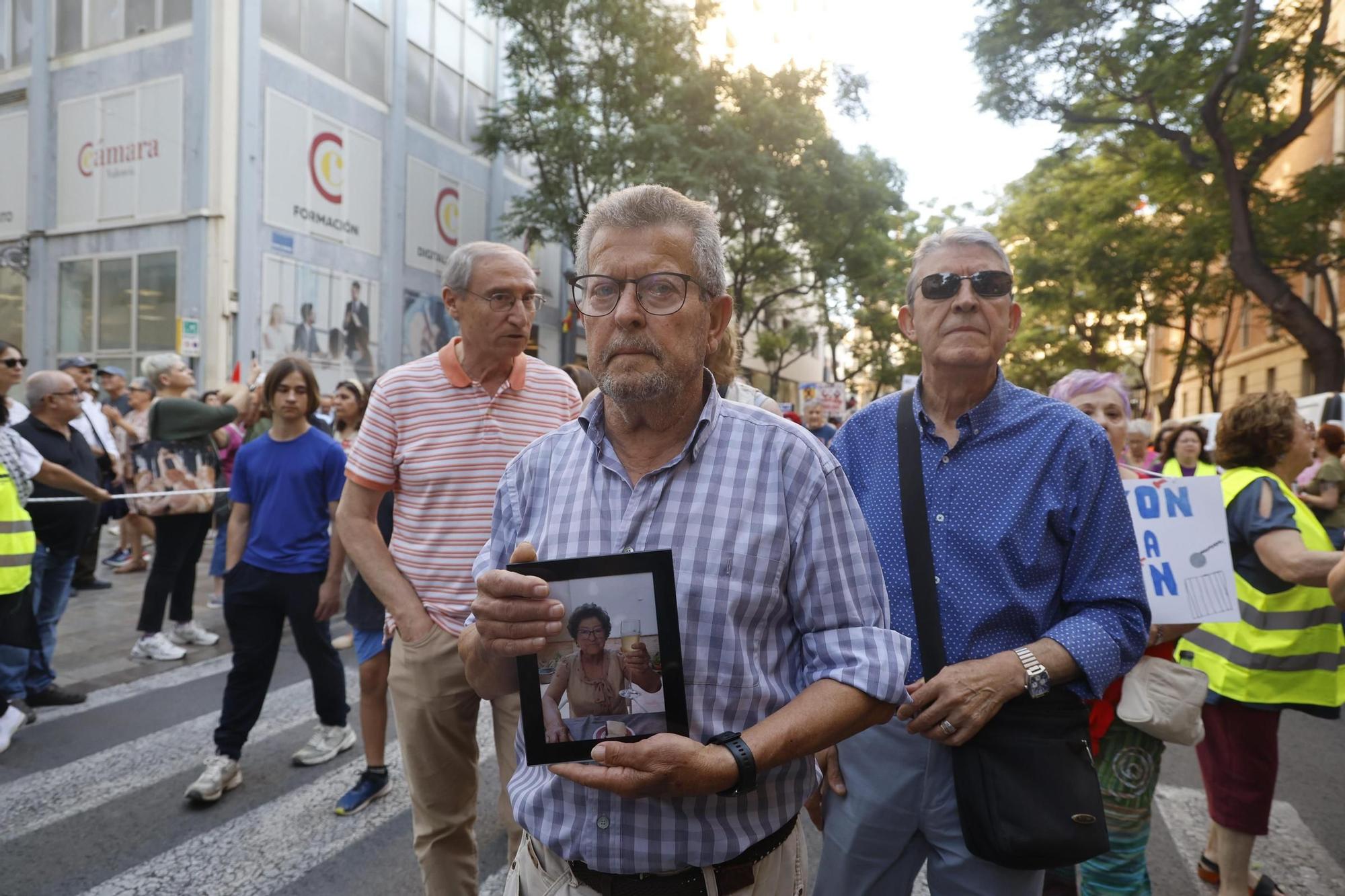 Familiares de las víctimas y afectados por la dana encabezan la manifestación del 29-M