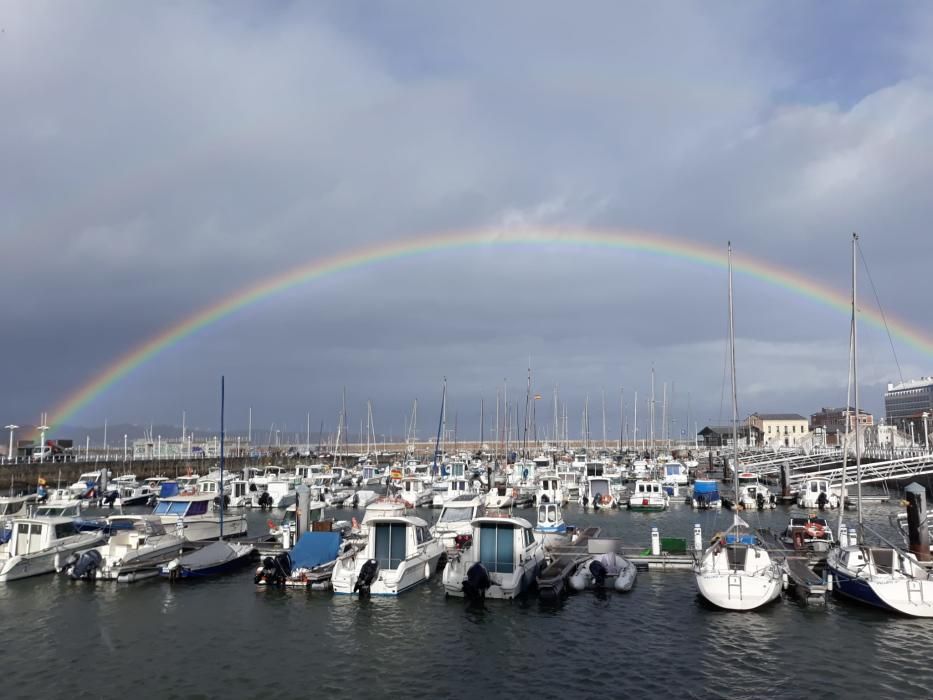 Espectacular arcoiris en Gijón tras "Amelie"