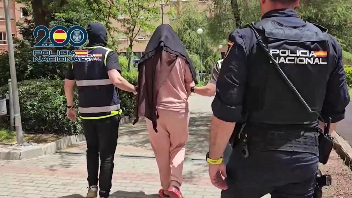 Detenidas dos mujeres en Alcorcón (Madrid) que habían creado una "academia de la yihad"