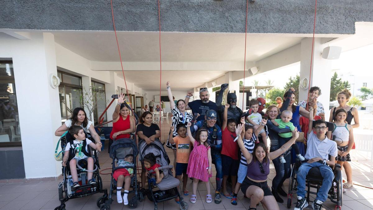 Recepción a los participantes en el programa ‘El descanso del guerrero’ de Proyecto Juntos.