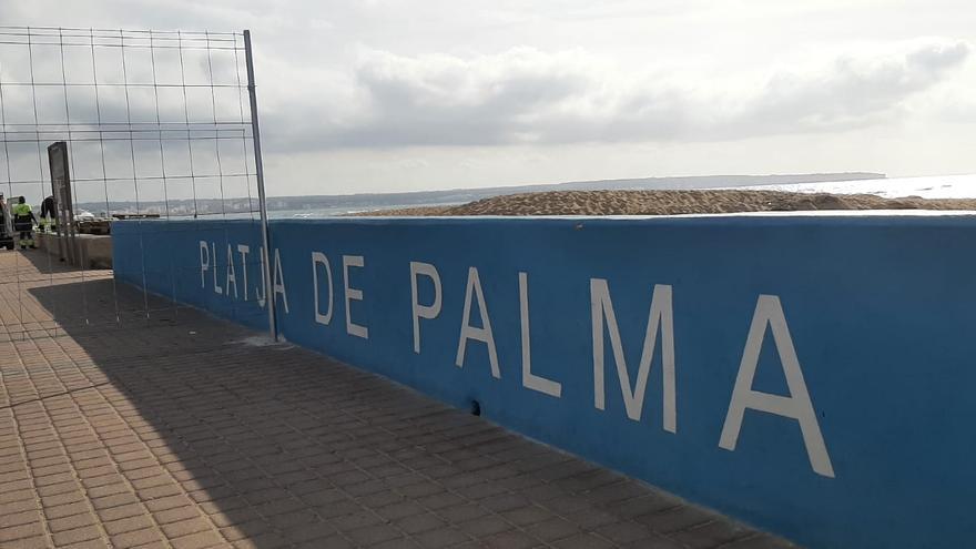 Stadt Palma sperrt Teile der Meerespromenade an der Playa de Palma auf Mallorca ab
