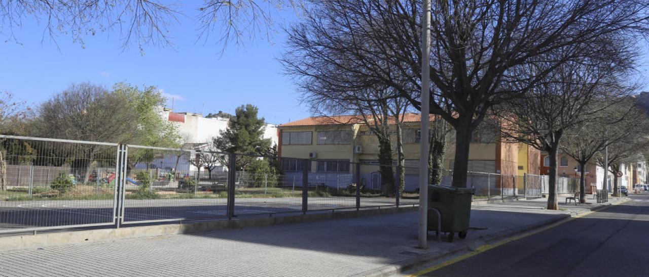 Imagen de archivo del colegio Teresa Coloma, junto al que se proponía el centro de salud.