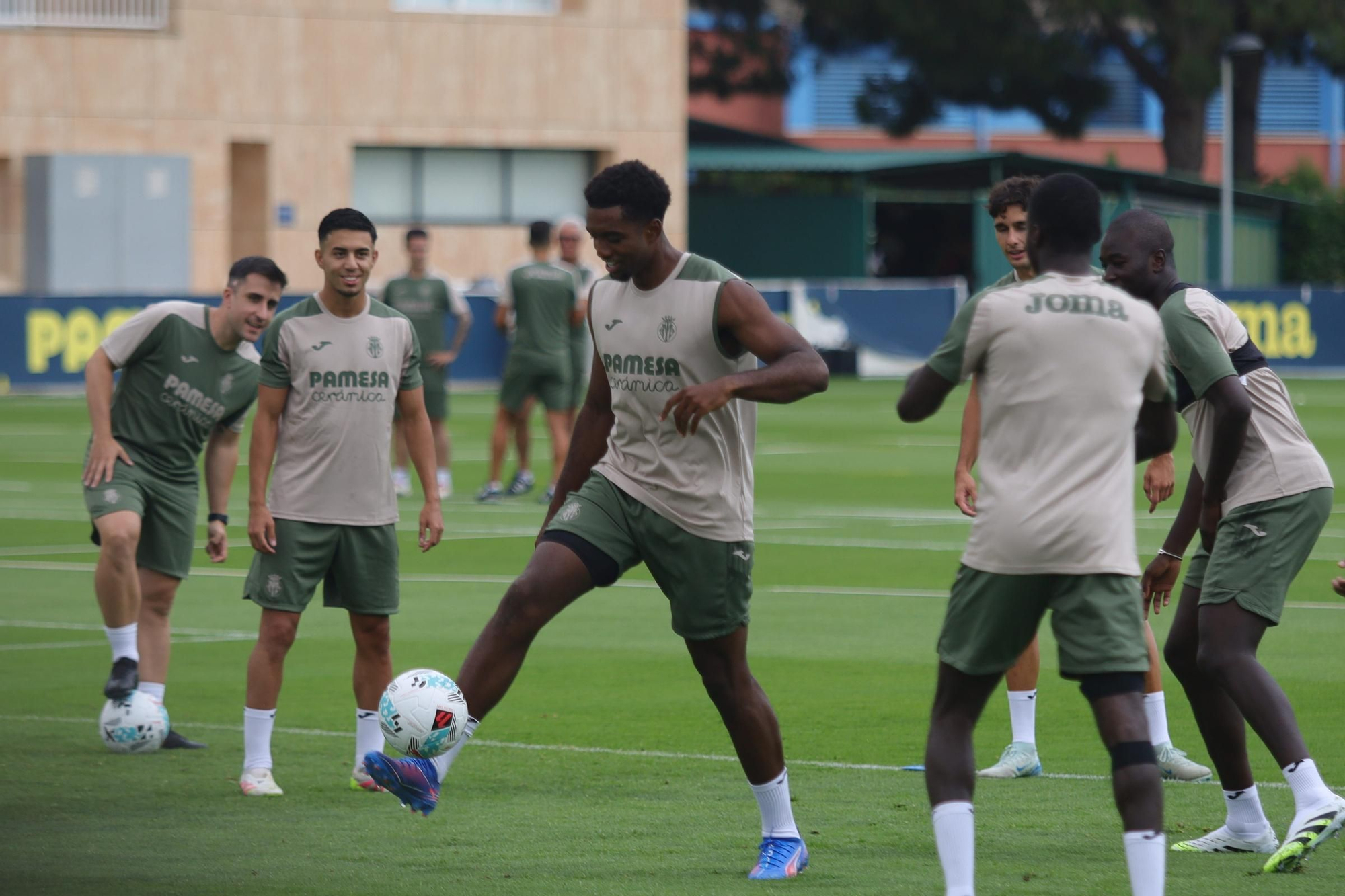 Primer Entrenamiento Villarreal 25-26  (21).JPG