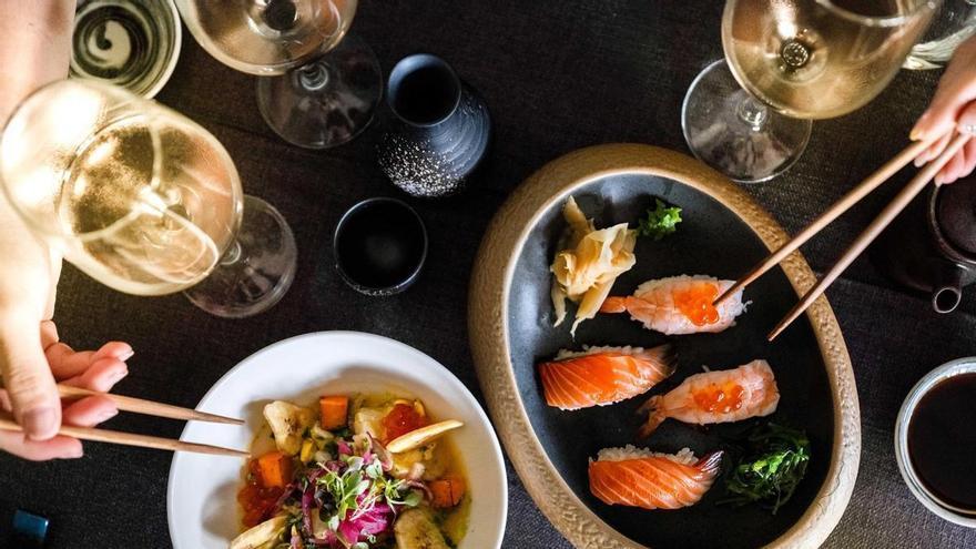 Sushi, golf y piscina: así es el restaurante japonés que acaba de abrir junto al Mar Menor