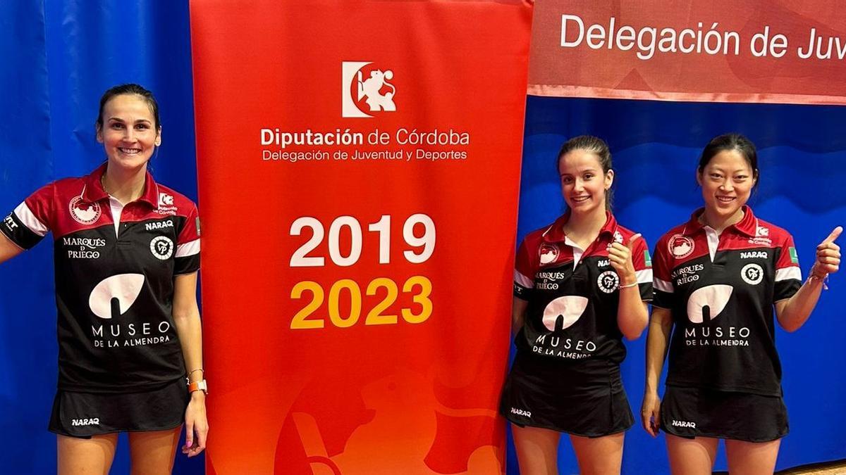 Galonja, Santos y Meng, a la conclusión del encuentro contra el Linares.