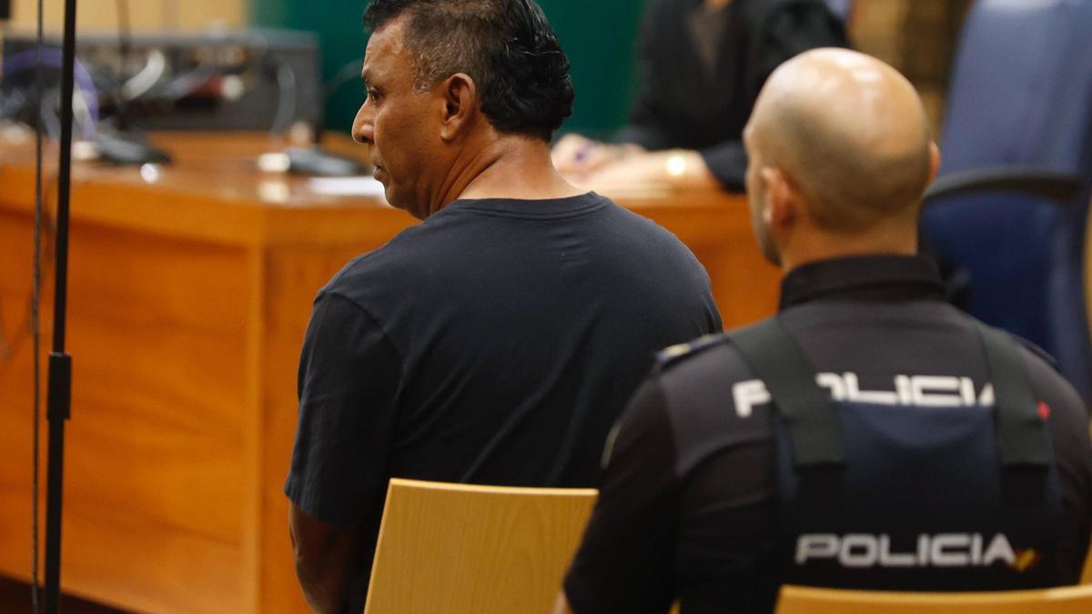 El acusado de intentar matar a cuchilladas a su pareja en Valencia en febrero de 2023.