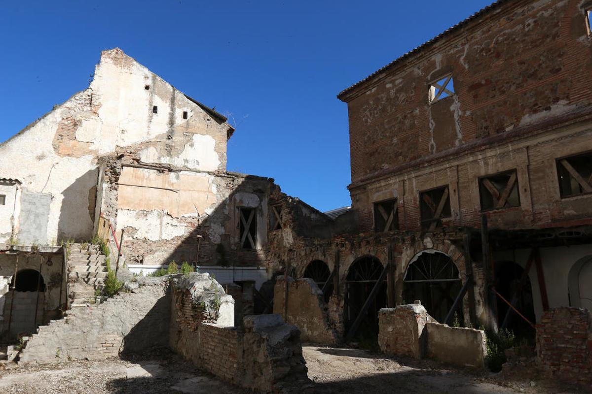 Esta actuación, que tendrá una duración de un año, permitirá habilitar una sede para la Fundación del Carnaval y la Asociación Torrijos