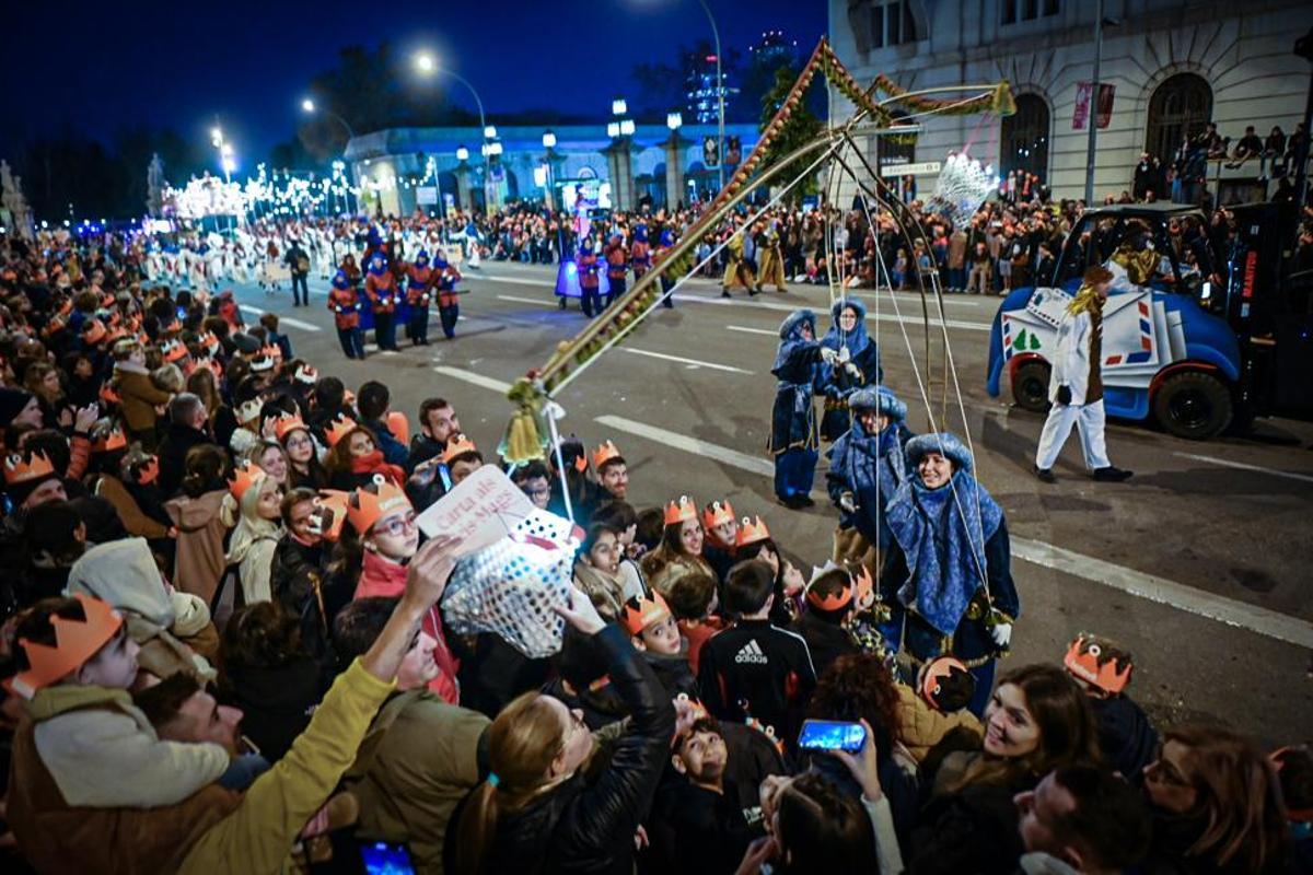 La Cabalgata vuelve a llenar de magia Barcelona.