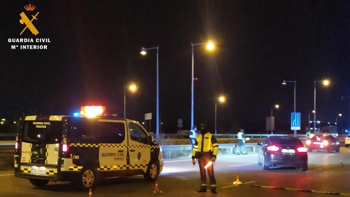 Un control policial durante el puente de Todos los Santos