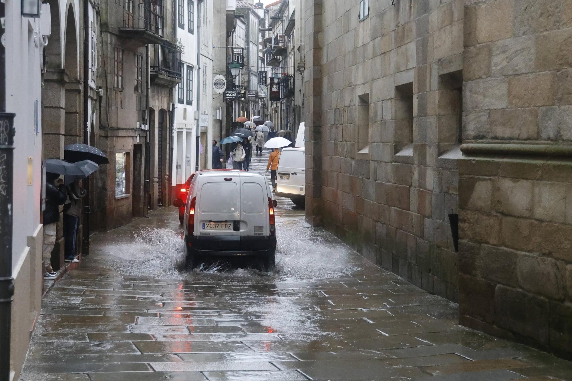 Un nuevo frente deja lluvias intensas en Santiago